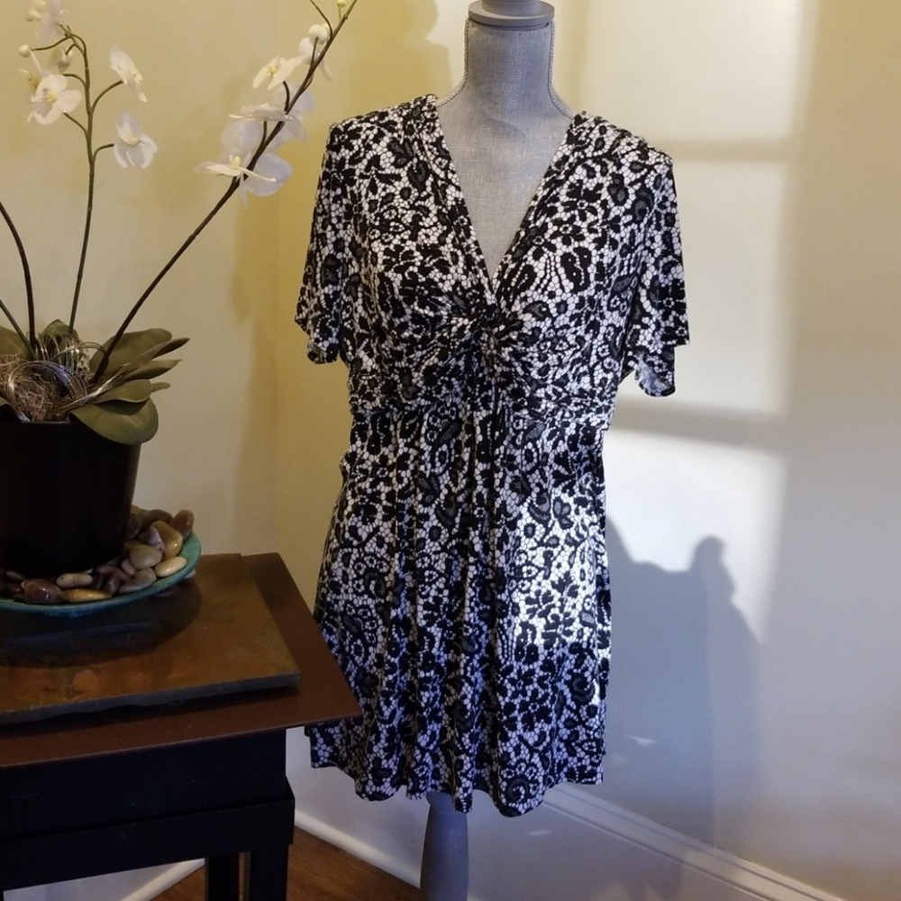 Soma Chicos sister store top flattering XL